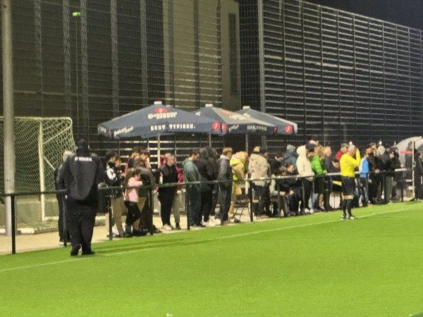 Sportzentrum Anton-Dey-Straße Platz 4 - Mühlheim/Main