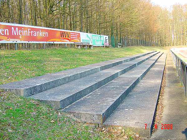 Hans-Stumpf-Waldsportanlage - Höchberg