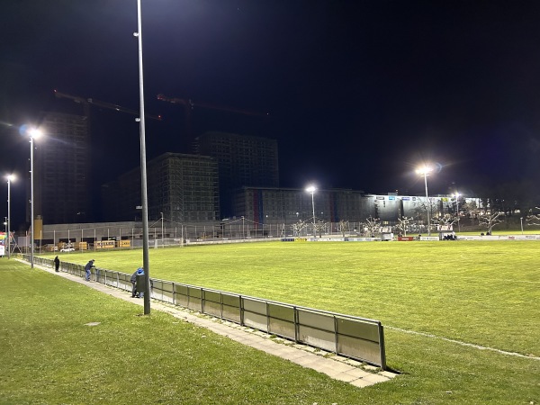 Sportplatz Mittlerzelg Ost - Spreitenbach