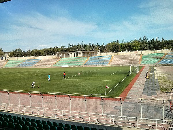 Stadioni Poladi - Rustavi