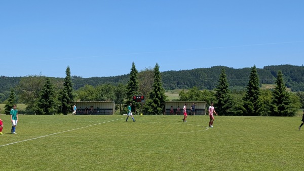 Fotbalové hřiště Řetová  - Řetová 