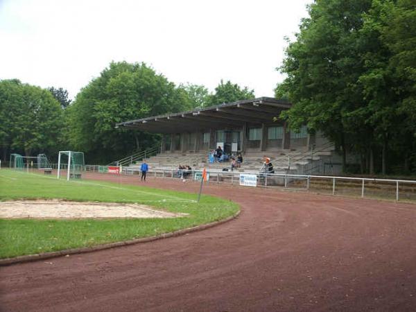 Erich-Mohr-Stadion - Solms-Burgsolms
