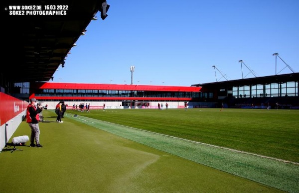 Stadion im FC Bayern Campus - München-Neuherberg