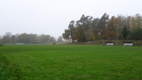 Waldstadion Nebenplatz - Neukloster
