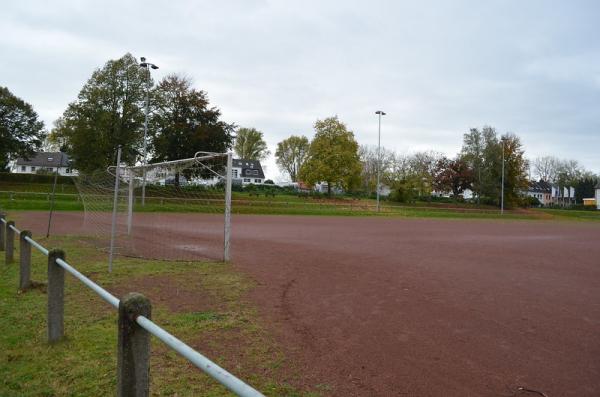 Hermann-Wallraf-Sportanlage - Königswinter-Oberdollendorf