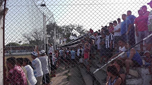 Estadio Rodolfo Vicente Capocasa - Claypole, BA