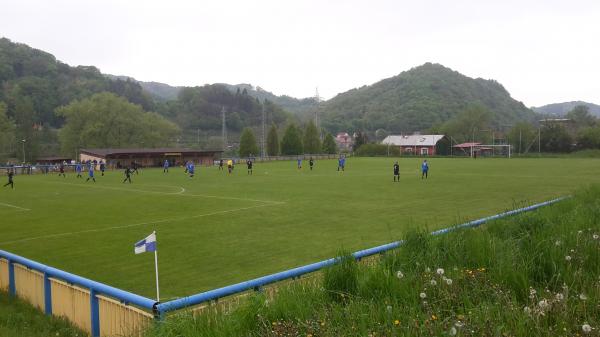 Hřiště FK Český lev Těchlovice - Těchlovice nad Labem