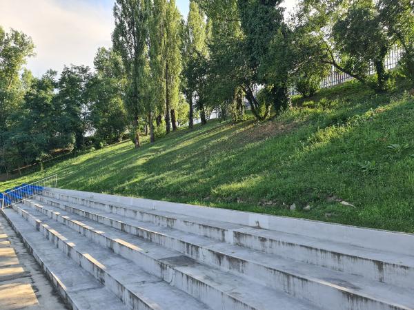 Štadión za traťou - Bratislava-Devínska Nová Ves