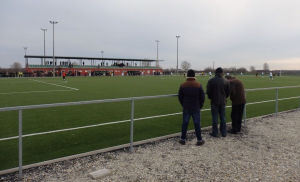 Lipóti Futball Center Műfüves pálya - Lipót