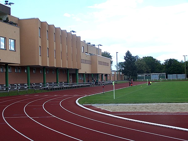 Dominicus-Sportplatz - Berlin-Schöneberg