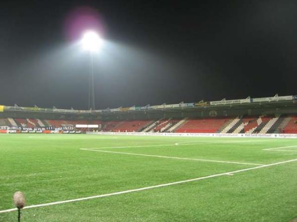 Asito Stadion - Almelo-Ossenkoppelerhoek