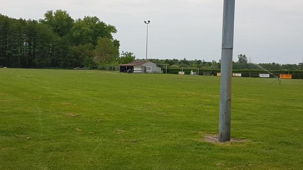 Sportplatz an der A2 - Wendeburg-Meerdorf