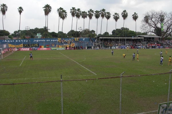 Estadio Dr. Óscar Monterroso Izaguirre - Retalhuleu
