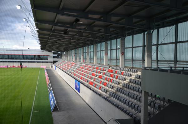 Stadion im FC Bayern Campus - München-Neuherberg