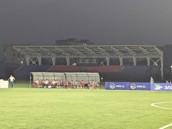Futboln'yi Centr FFKR pole 2 - Bishkek