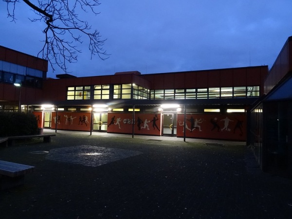 Sporthalle der Carl-Benz-Realschule - Düsseldorf-Niederkassel