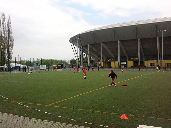 Rudolf-Harbig-Stadion Nebenplatz - Dresden-Altstadt