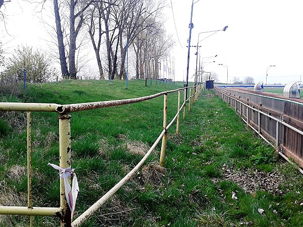 Stadion Plocha draha - Mšeno