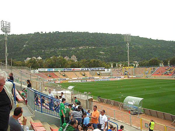 Kiryat Eli'ezer Stadium - Stadion in Haifa