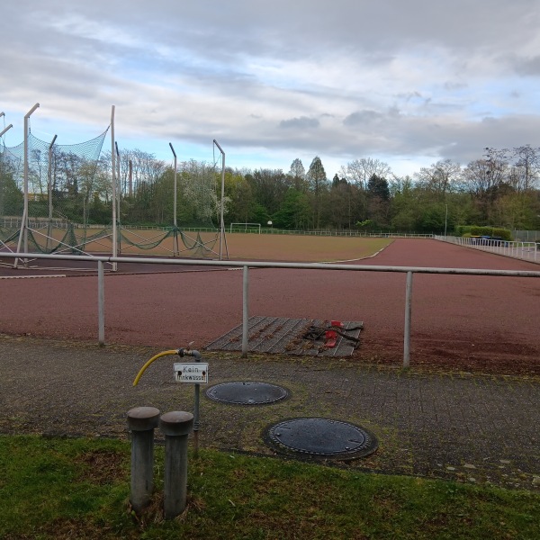 Bezirkssportanlage Friesenplatz - Duisburg-Homberg