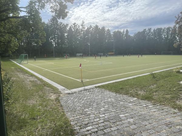 Volksparkstadion Nebenplatz 3 - Berlin-Mariendorf