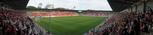 Leuna-Chemie-Stadion - Halle/Saale-Gesundbrunnen