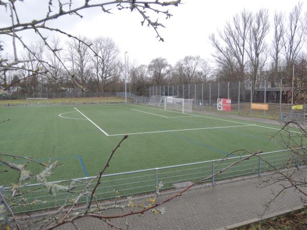 Sportplatz Denisweg - Frankfurt/Main-Nied