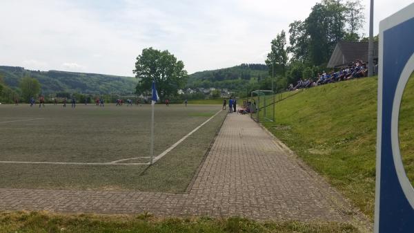 Sportplatz Hoorwasen - Burbach/Siegerland-Holzhausen