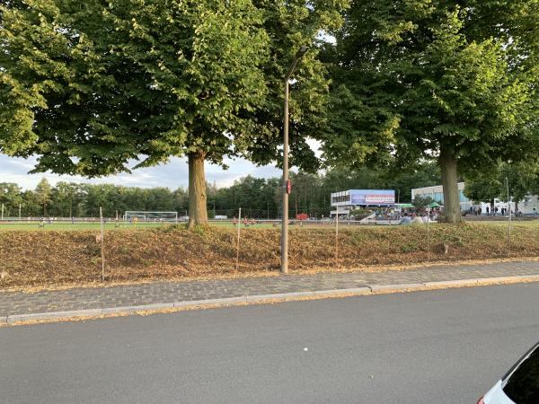 Gustav-Schickedanz-Stadion - Fürth/Mittelfranken-Oberfürberg