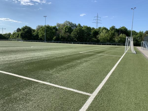 Sportzentrum Unterrieden beim Glaspalast Platz 2 - Sindelfingen