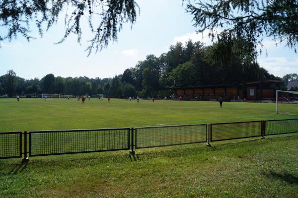 Stadion w Pisarzowice - Pisarzowice