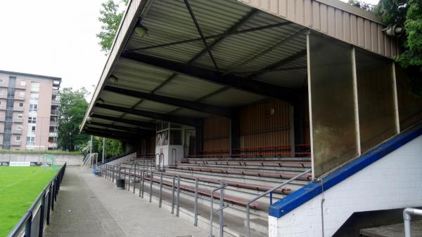 Bezirkssportanlage Stadion Hans-Böckler-Straße - Düsseldorf-Derendorf