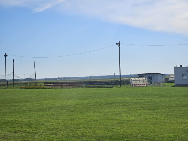 Boisko Komorniki - Komorniki