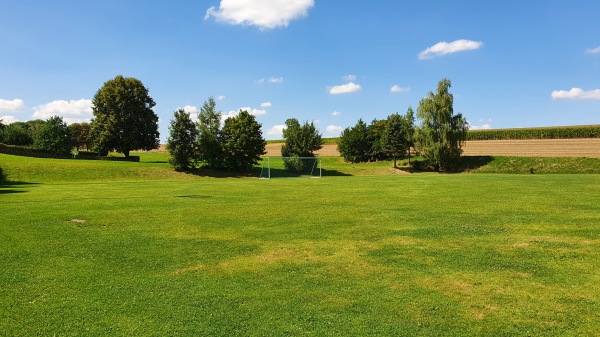 Herrmann-Well-Stadion Nebenplatz - Oberschweinbach-Günzlhofen