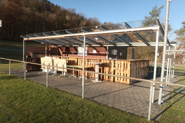Sportplatz Schwarzbrünneli - Feuerthalen