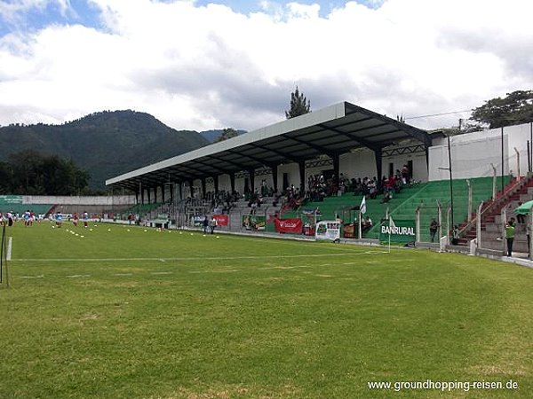 Estadio Municipal Pensativo - Antigua