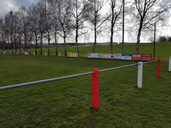Sportplatz an der Autobahn - Grünberg/Hessen-Lumda