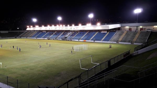 Stade Jean-Ivoula - Saint-Denis