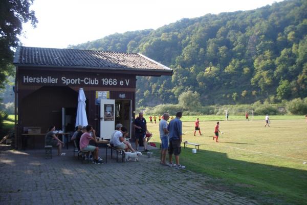 Sportanlage an der Weser - Beverungen-Herstelle