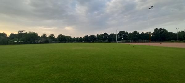 Bezirkssportanlage Schevemoor Platz 6 - Bremen-Osterholz