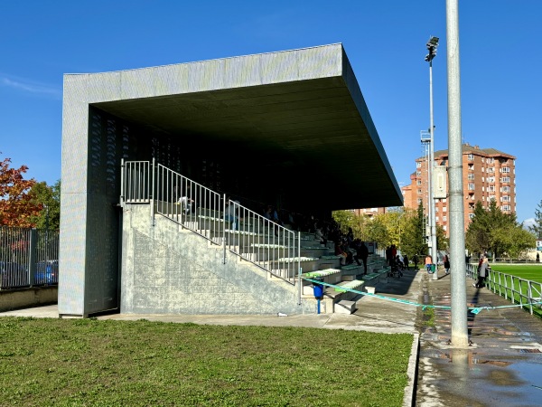 Campo de Fútbol Los Astronomos - Vitoria-Gasteiz, PV