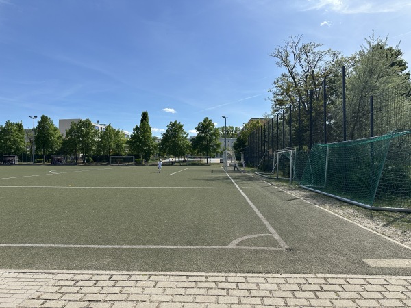 Sternsportplatz 2 - Potsdam-Babelsberg