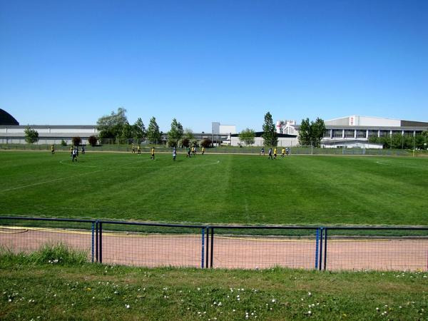 Walter-Lutze-Stadion Nebenplatz - Schkeuditz