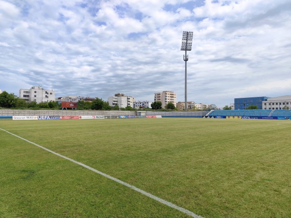 Stadiumi Niko Dovana - Durrës
