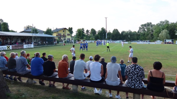 Pinka-Arena - Jabing
