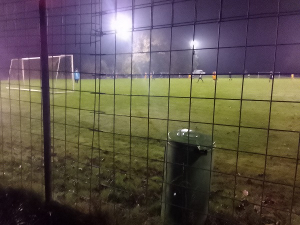 Sportplatz am Dorfgemeinschaftshaus - Scheeßel-Westerholz