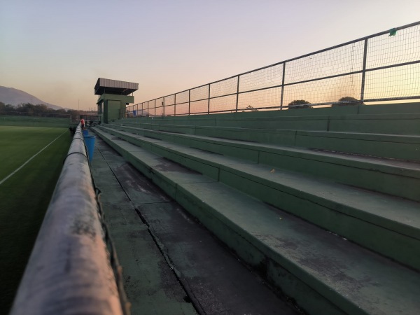 Estádio Nivaldo Pereira - Nova Iguaçu, RJ