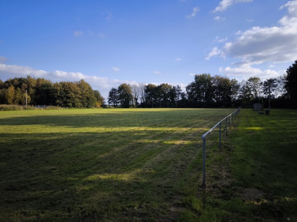 Sportanlage am Schwimmbad B-Platz - Lunden