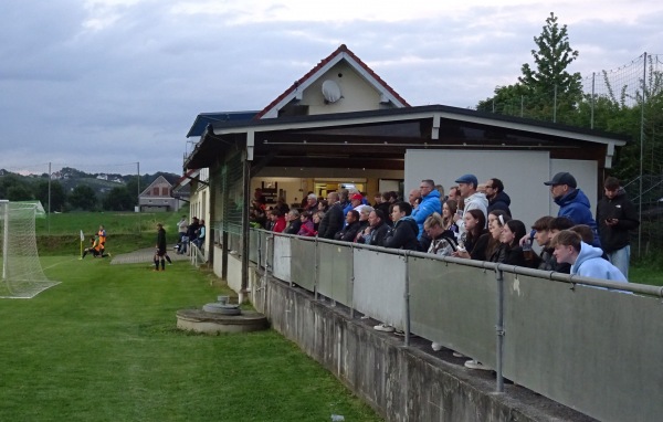 Dr. Engelbert Frühwirth Sportplatz - Tieschen