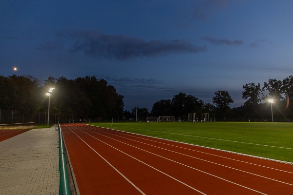 Leichtathletikplatz am Rednitzgrund - Nürnberg-Katzwang
